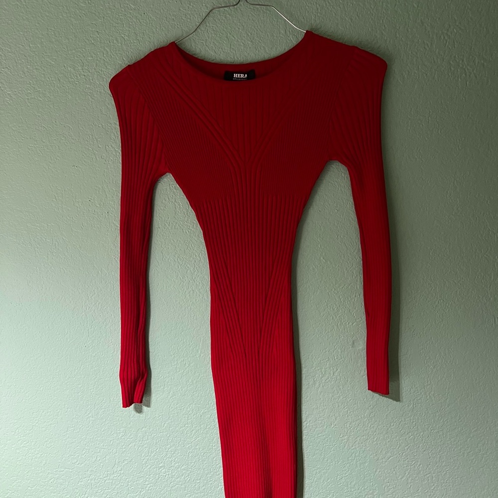 Hera Collection Red Ribbed Knit Top - Picture 4 of 5